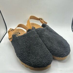 Reef beach bum mules/clogs